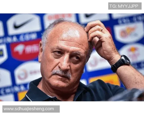 蒙蒂:从默默无闻到足球传奇,他如何改变了现代足球的面貌