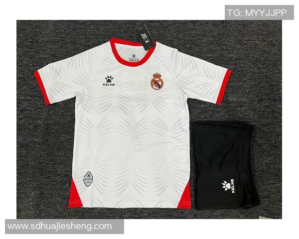 全球足球十大球星的标志性球服号码及背后的传奇故事